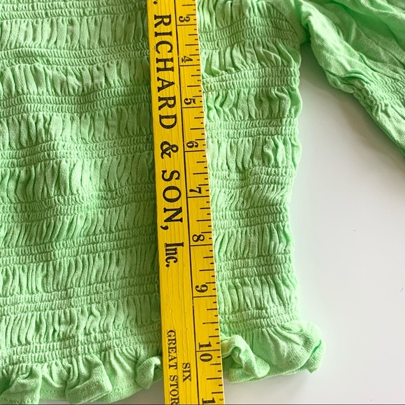 🌸New🌸 Urban Outfitters Daydreamer Smocked Pff-the-shoulder Blouse Medium - Picture 7 of 8